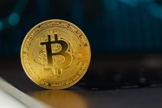 直击虚拟货币热度排行：探讨比特币等货币受青睐原因及特点